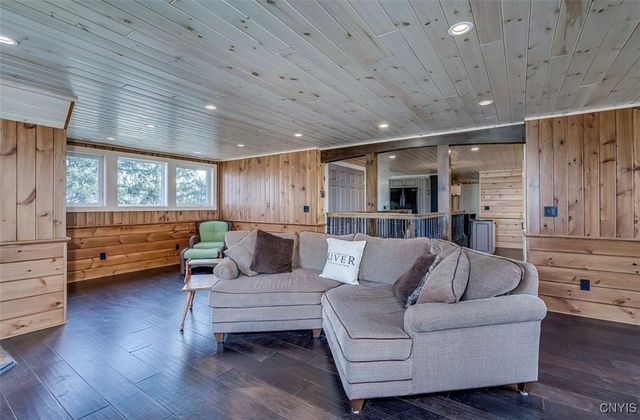 37000 Rock Beach Road West, Cape Vincent, NY 13618