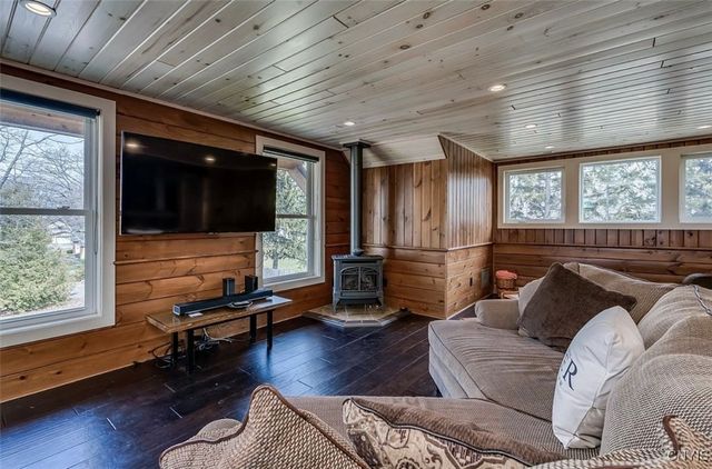 37000 Rock Beach Road West, Cape Vincent, NY 13618