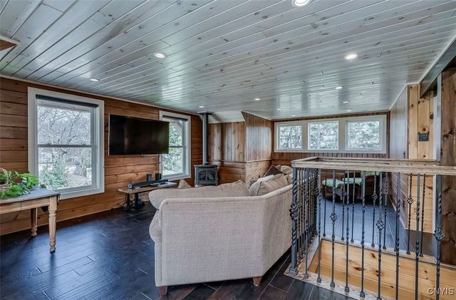 37000 Rock Beach Road West, Cape Vincent, NY 13618