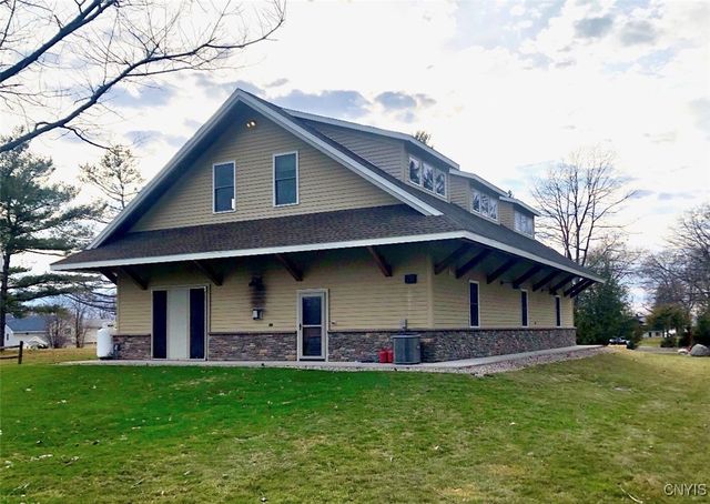 37000 Rock Beach Road West, Cape Vincent, NY 13618