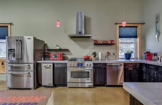 37000 Rock Beach Road West, Cape Vincent, NY 13618