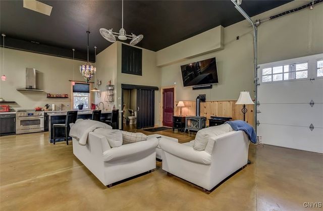 37000 Rock Beach Road West, Cape Vincent, NY 13618