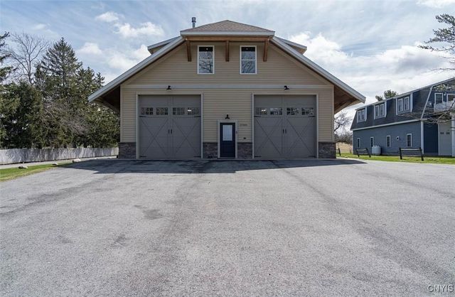 37000 Rock Beach Road West, Cape Vincent, NY 13618