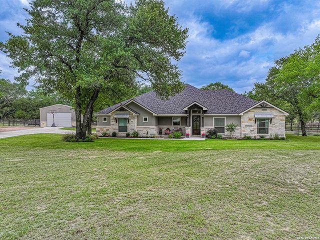 117 Shelby, Adkins, TX 78101
