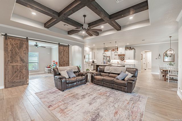 117 Shelby, Adkins, TX 78101
