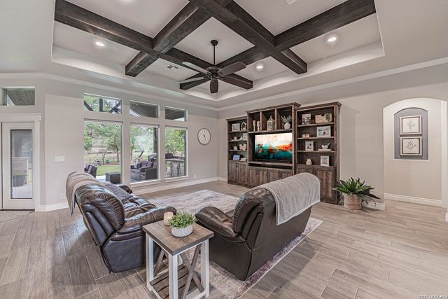 117 Shelby, Adkins, TX 78101
