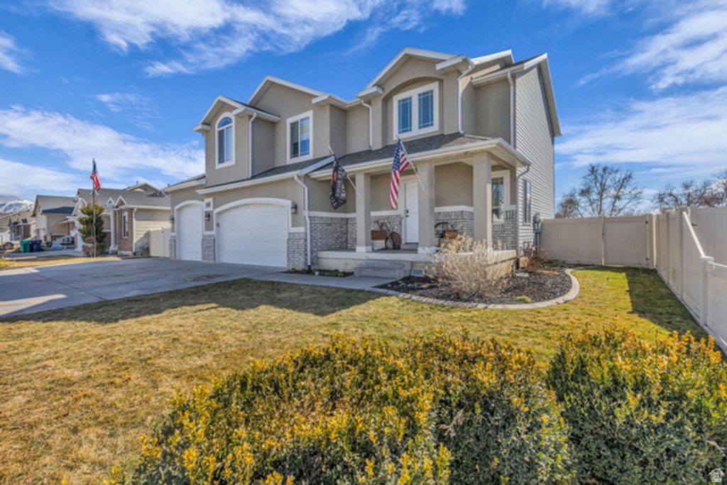 Image 2 of property listing at 1437 W 1200 S, Clearfield, UT 84015