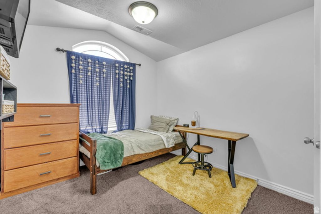 Image 13 of property listing at 1437 W 1200 S, Clearfield, UT 84015
