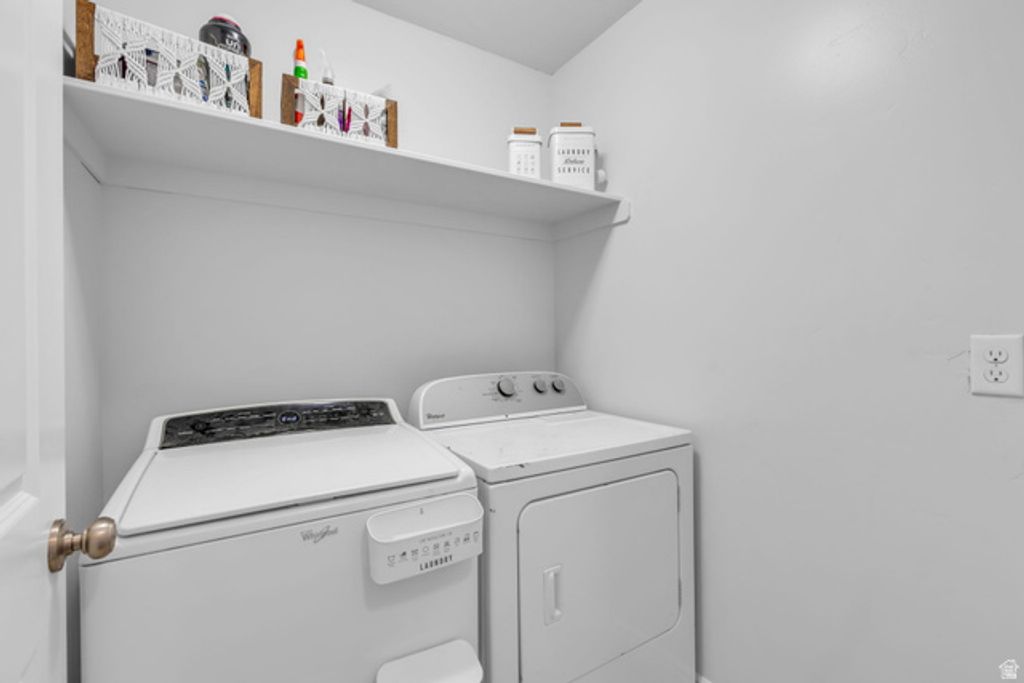 Image 20 of property listing at 1437 W 1200 S, Clearfield, UT 84015