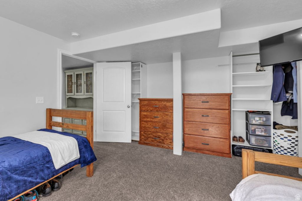 Image 31 of property listing at 1437 W 1200 S, Clearfield, UT 84015