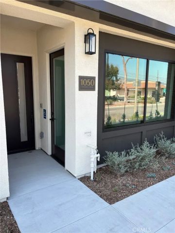 1050 Foothill Boulevard, Claremont, CA 91711