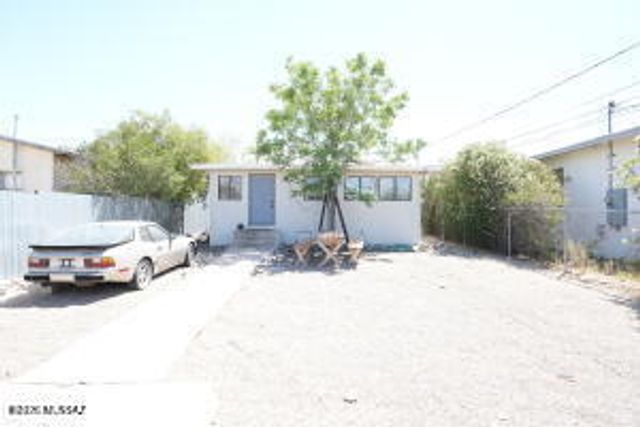 1023 E Lee Street, Tucson, AZ 85719