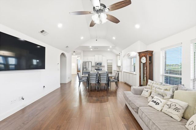 1118 Autumn Trail, Waxahachie, TX 75165