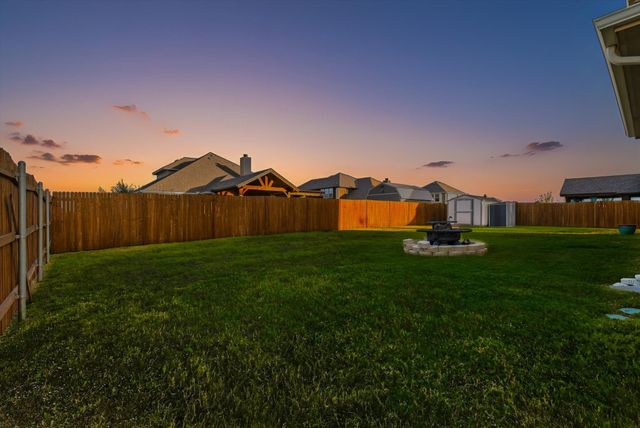1118 Autumn Trail, Waxahachie, TX 75165