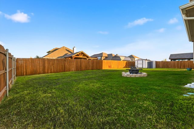 1118 Autumn Trail, Waxahachie, TX 75165