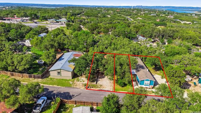 511 FOREST HILL ST, Canyon Lake, TX 78133