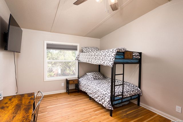511 FOREST HILL ST, Canyon Lake, TX 78133