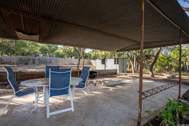 511 FOREST HILL ST, Canyon Lake, TX 78133