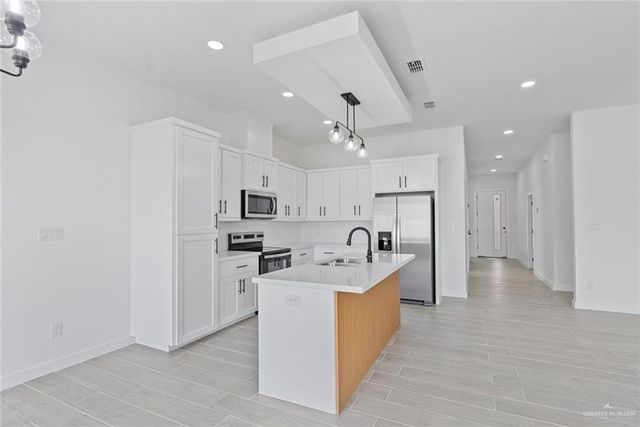 2313 N Gaytan Avenue, Edinburg, TX 78542