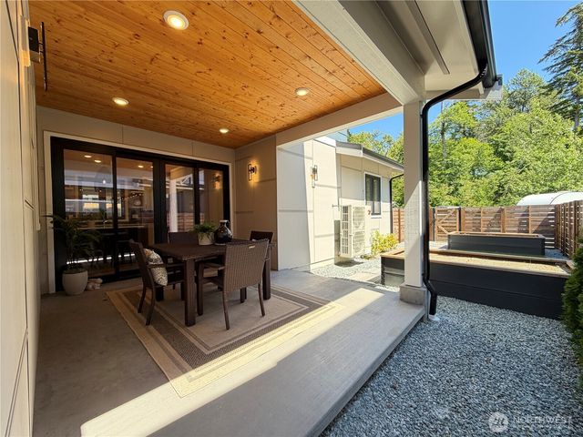 4286 Creston Way, Bellingham, WA 98226
