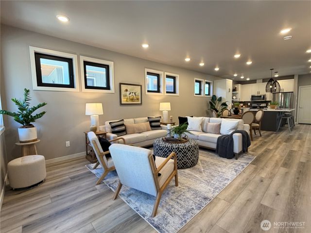 4286 Creston Way, Bellingham, WA 98226