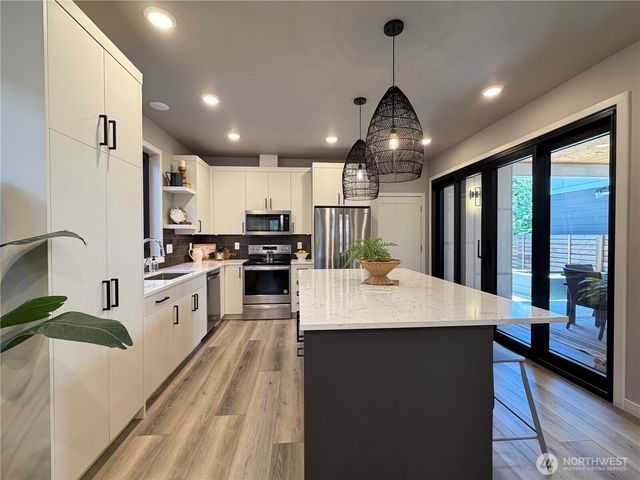 4286 Creston Way, Bellingham, WA 98226