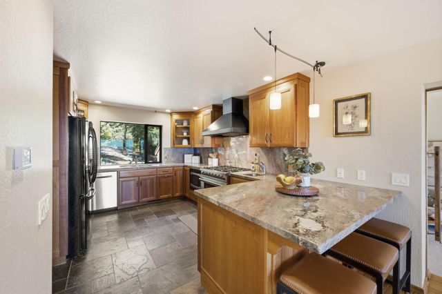 18788 Favre Ridge Road, Los Gatos, CA 95033