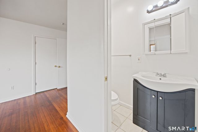 226 Meadow Street 2nd Floor, Naugatuck, CT 06770