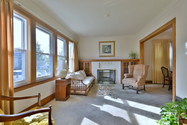 4052 N Melvina Avenue, Chicago, IL 60634