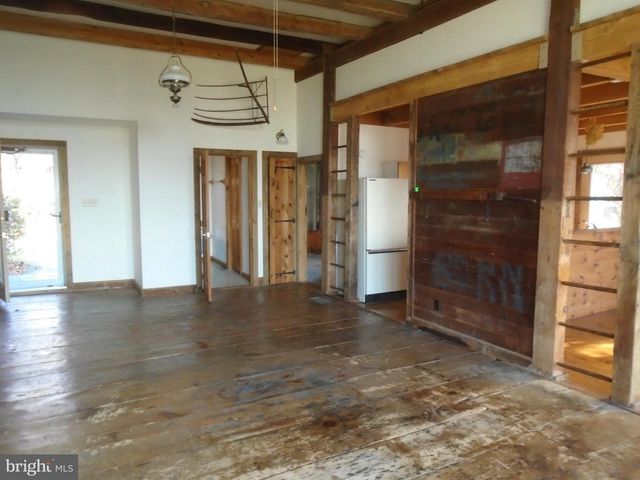 679 GRANGE RD, Bernville, PA 19506