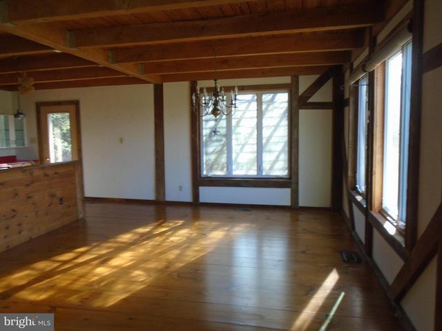 679 GRANGE RD, Bernville, PA 19506