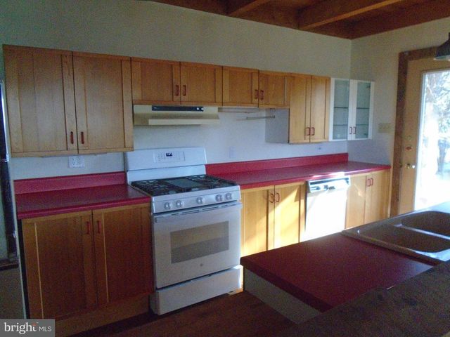 679 GRANGE RD, Bernville, PA 19506