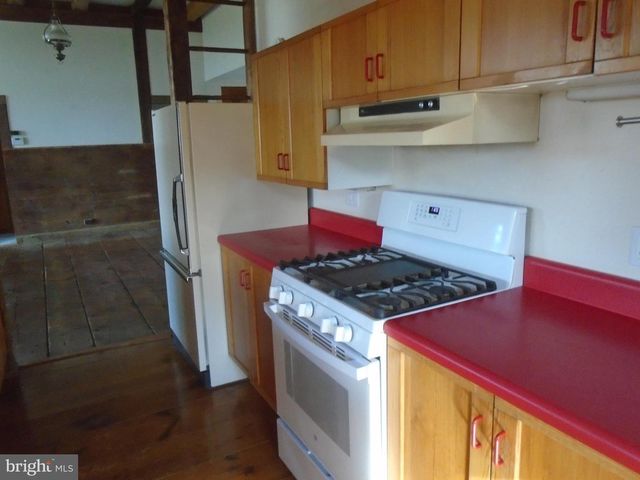 679 GRANGE RD, Bernville, PA 19506