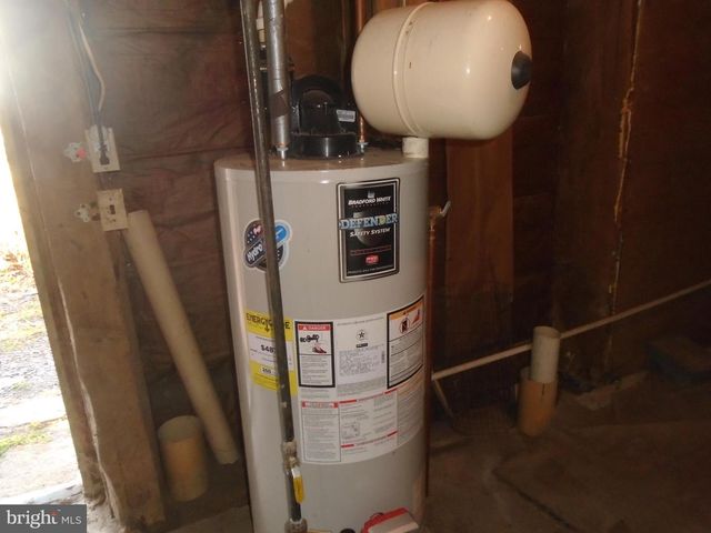 679 GRANGE RD, Bernville, PA 19506