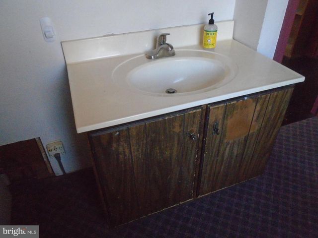 679 GRANGE RD, Bernville, PA 19506