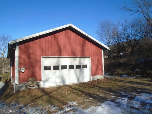 679 GRANGE RD, Bernville, PA 19506