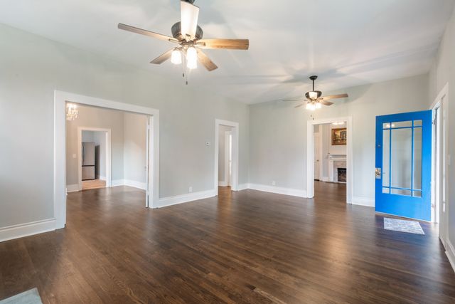 117 W End Ave, Centerville, TN 37033