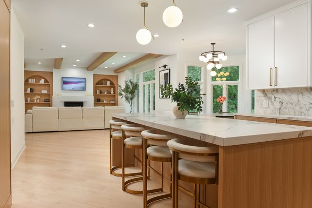 4709 Royal Melbourne Drive, Long Grove, IL 60047