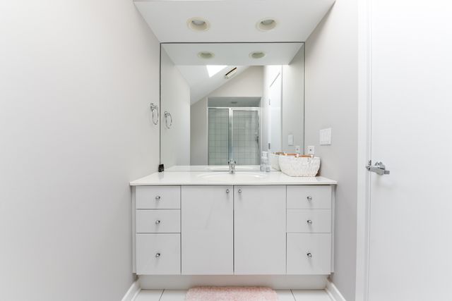 4709 Royal Melbourne Drive, Long Grove, IL 60047