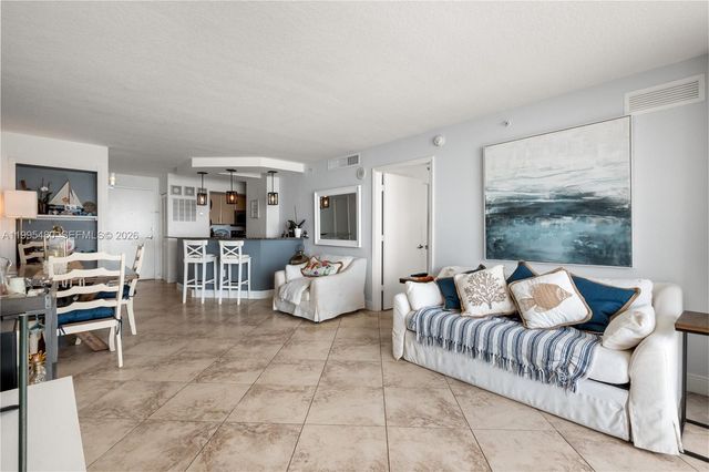 6917 Collins Ave 1609, Miami Beach, FL 33141