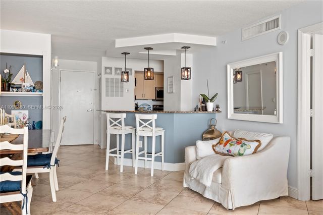 6917 Collins Ave 1609, Miami Beach, FL 33141