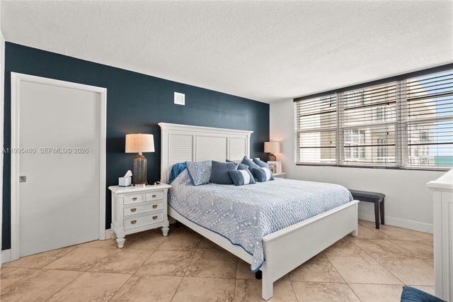 6917 Collins Ave 1609, Miami Beach, FL 33141
