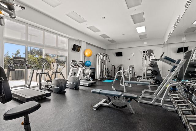6917 Collins Ave 1609, Miami Beach, FL 33141