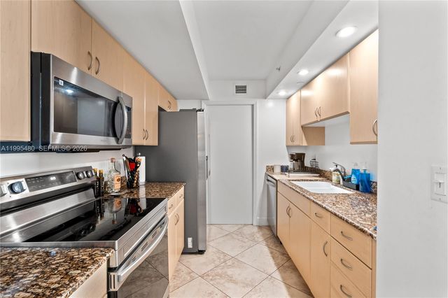 6917 Collins Ave 1609, Miami Beach, FL 33141