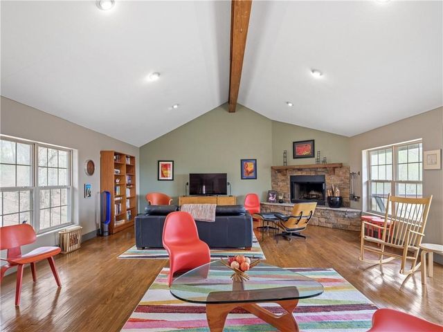 330 County Road 102, Eureka Springs, AR 72632