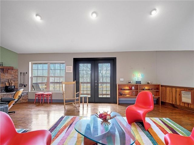 330 County Road 102, Eureka Springs, AR 72632