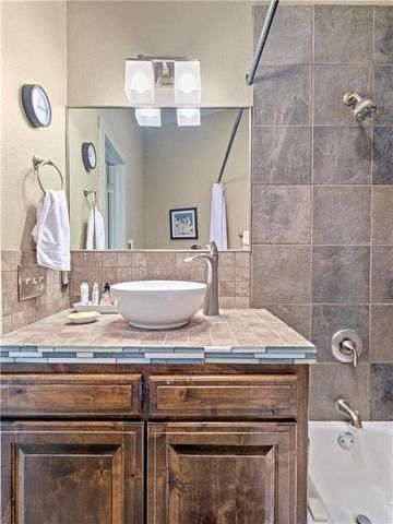 330 County Road 102, Eureka Springs, AR 72632