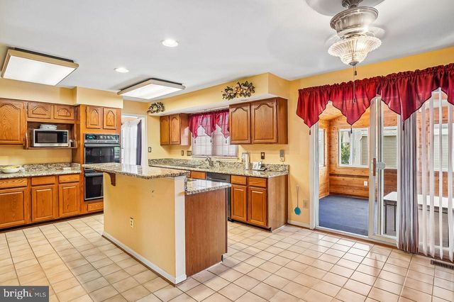 2012 BUNKER HILL CT, Odenton, MD 21113