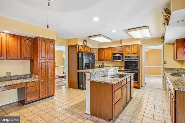 2012 BUNKER HILL CT, Odenton, MD 21113