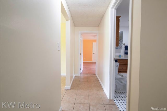 10800 Holland Road, Taylor, MI 48180
